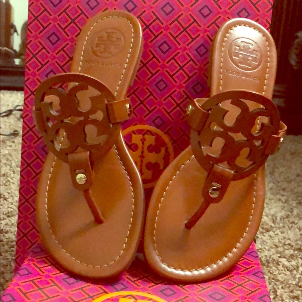 Miller Tory Burch flip flops